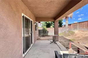 14699 Queen Valley, Victorville, CA 92394 - Photo 18
