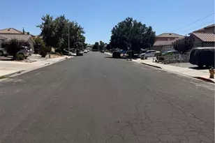 14699 Queen Valley, Victorville, CA 92394 - Photo 24