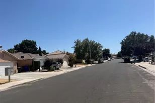14699 Queen Valley, Victorville, CA 92394 - Photo 22