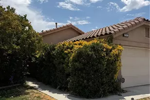 14699 Queen Valley, Victorville, CA 92394 - Photo 2