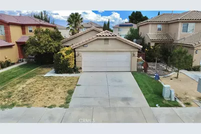 14699 Queen Valley, Victorville, CA 92394 - Photo 1