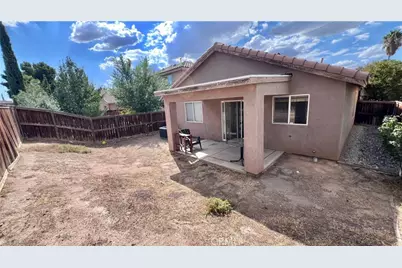 14699 Queen Valley, Victorville, CA 92394 - Photo 16
