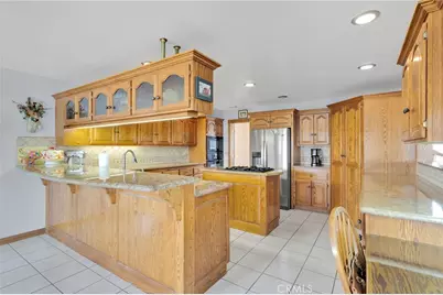 18475 Trout, Victorville, CA 92395 - Photo 16