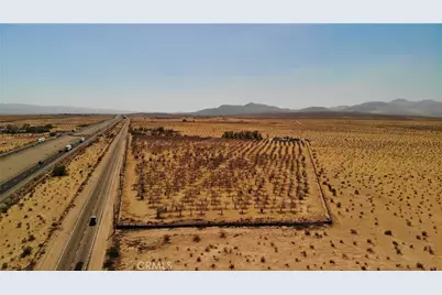 45534 Hacienda Road, Yermo, CA 92398 - Photo 2