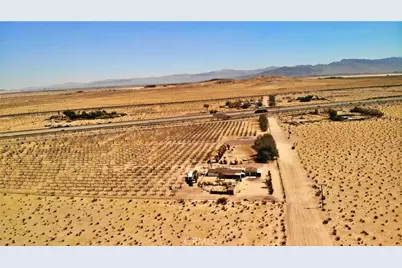 45534 Hacienda Road, Yermo, CA 92398 - Photo 4