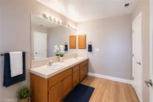 6797 Blue Rose, Oak Hills, CA 92344 - Photo 10