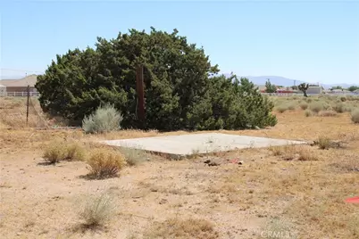 13464 Fir, Oak Hills, CA 92344 - Photo 12