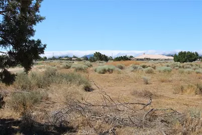 13464 Fir, Oak Hills, CA 92344 - Photo 6