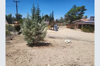 19235 Tonkawan, Apple Valley, CA 92307 - Photo 22