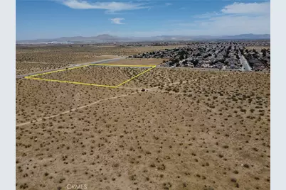 3 Mojave Dr, Adelanto, CA 92301 - Photo 4