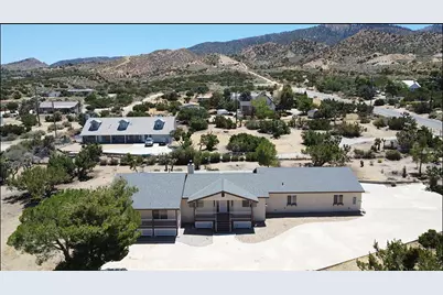 9425 Mountain, Pinon Hills, CA 92372 - Photo 2