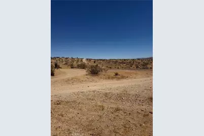 39 Leaping Lizard Lane, Apple Valley, CA 92307 - Photo 6