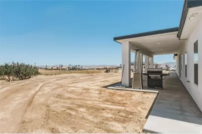 12026 Belmont Road, Oak Hills, CA 92344 - Photo 44