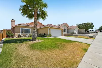 17560 Hudson, Victorville, CA 92395 - Photo 2