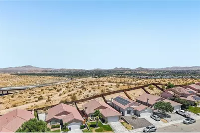 17560 Hudson, Victorville, CA 92395 - Photo 30