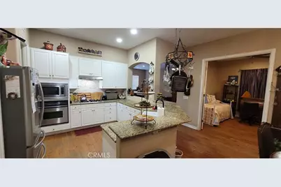 13224 Lone Pine Court, Oak Hills, CA 92344 - Photo 10