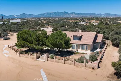 7732 Daisy, Oak Hills, CA 92344 - Photo 68