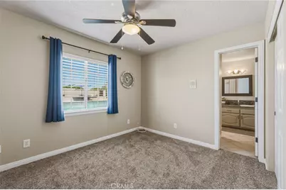 7732 Daisy, Oak Hills, CA 92344 - Photo 44