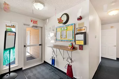 12883 Amethyst, Victorville, CA 92392 - Photo 16