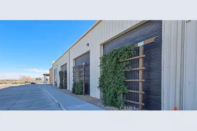 9980 Hesperia, Hesperia, CA 92345 - Photo 2
