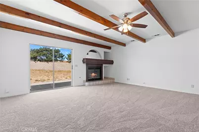 4467 Valle Vista Court, Phelan, CA 92371 - Photo 6
