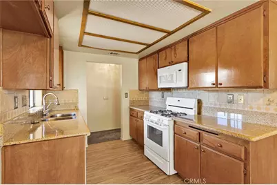 7824 Columbine, Oak Hills, CA 92344 - Photo 24