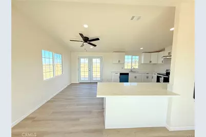 11975 Barbet, Phelan, CA 92371 - Photo 6
