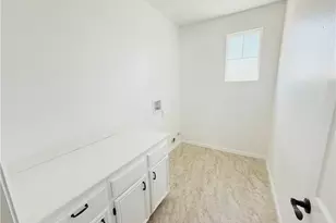 14541 Swallow Ct, Victorville, CA 92394 - Photo 22