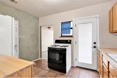 18058 Jonathan Street, Adelanto, CA 92301 - Photo 10