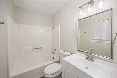 20923 Rambling, Apple Valley, CA 92308 - Photo 10