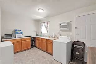 12660 Ivanhoe Rd, Lucerne Valley, CA 92356 - Photo 38