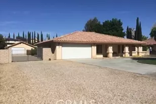 13425 Rincon, Apple Valley, CA 92308 - Photo 1