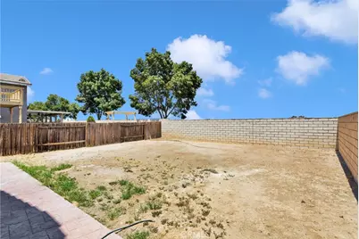 13742 Summer Wind, Victorville, CA 92394 - Photo 26