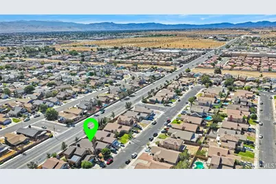 12461 Emeraldstone, Victorville, CA 92392 - Photo 32