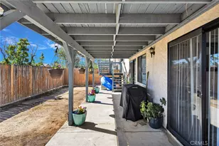 12461 Emeraldstone, Victorville, CA 92392 - Photo 22