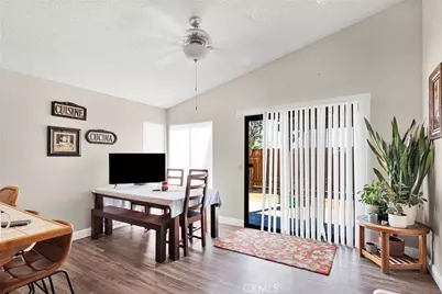 12461 Emeraldstone, Victorville, CA 92392 - Photo 14