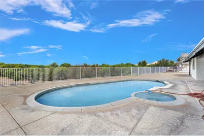 14942 Riverside Drive, Apple Valley, CA 92307 - Photo 52
