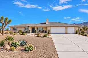 23520 Pala, Apple Valley, CA 92307 - Photo 1