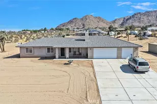 23520 Pala, Apple Valley, CA 92307 - Photo 1