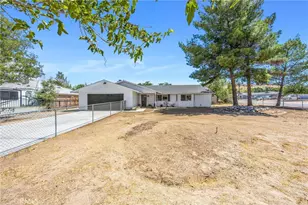 17405 Adobe, Hesperia, CA 92345 - Photo 4