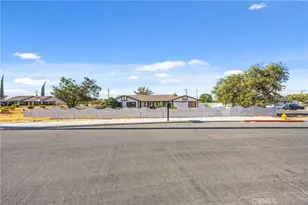 15888 Bear Valley Rd, Victorville, CA 92395 - Photo 2