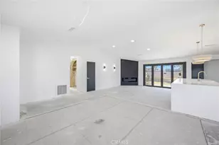 15888 Bear Valley Rd, Victorville, CA 92395 - Photo 28