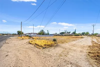 15888 Bear Valley Road, Victorville, CA 92395 - Photo 56