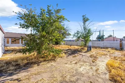 15888 Bear Valley Road, Victorville, CA 92395 - Photo 54