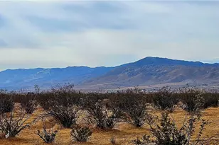 800 Las Tunas Dr, Apple Valley, CA 92308 - Photo 1