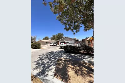 16458 Spruce, Hesperia, CA 92345 - Photo 1