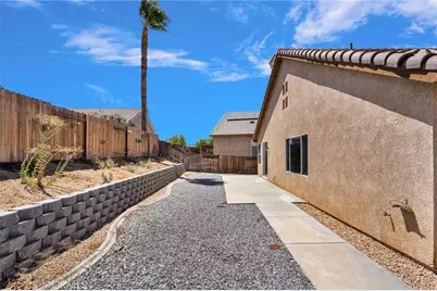 13271 Via Robles, Victorville, CA 92392 - Photo 6