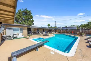 19185 Shoshonee, Apple Valley, CA 92307 - Photo 32