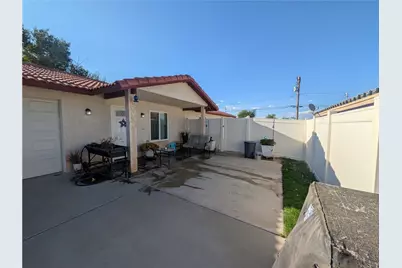 16410 Smoke Tree, Hesperia, CA 92345 - Photo 4