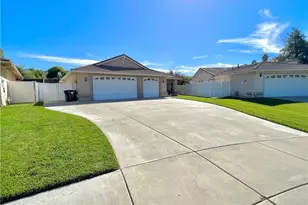 11743 Adams St, Yucaipa, CA 92399 - Photo 2
